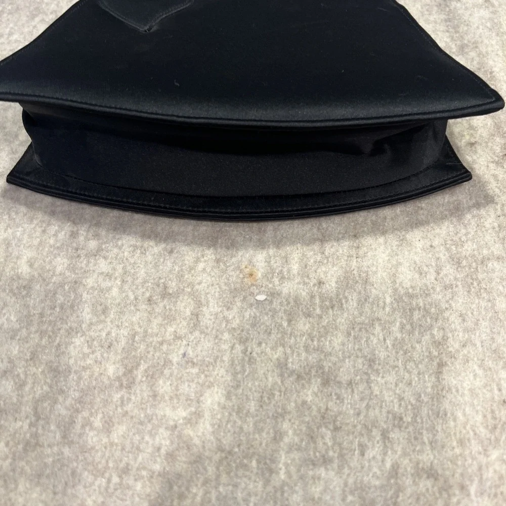 Gorgeous Victoria Secret Handbag Black Satin Cocktail Bag With Heart‎ EUC - Picture 8 of 11